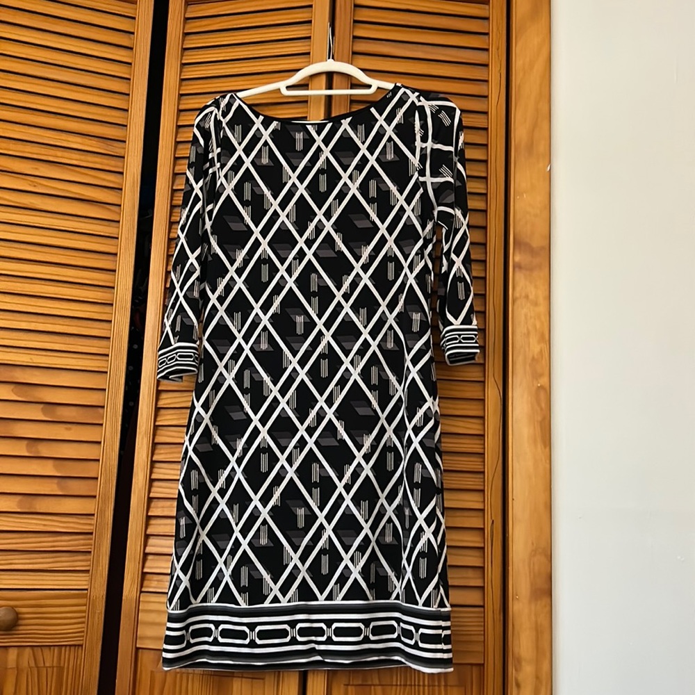 White House black market patterned dress